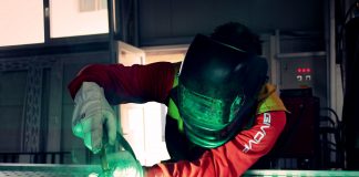 Indonesia’s Manufacturing Index Up Slightly to 47.8 in October